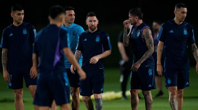 kaiyun-【前瞻】斯卡洛尼变阵5后卫要和范加尔比谁更保守?